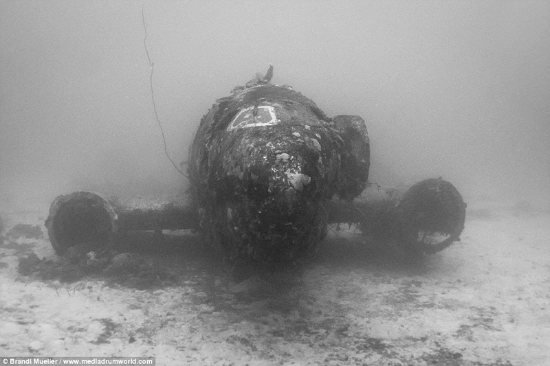 Кладбище самолетов на морском дне