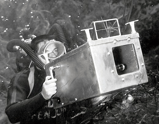 Подводная фотография. Брюс Мозерт – дедушка подводной фотосъемки.