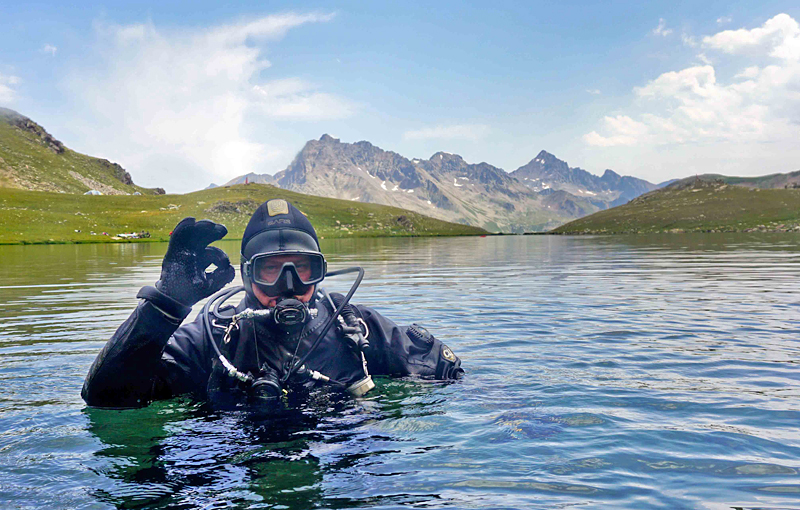Первая в России международная горно-подводная поисковая экспедиция.
