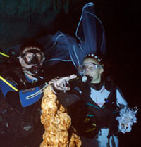 Дайвинг. Свадьба в подводной пещере.